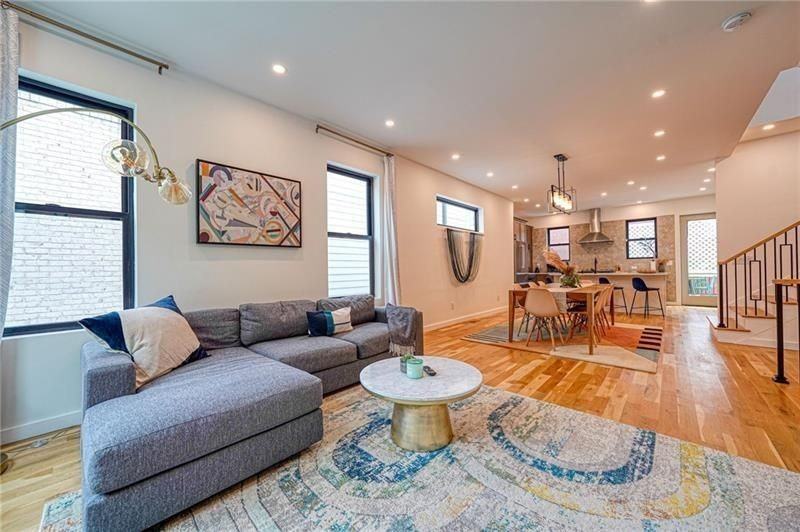 825 Barnett St Ne - Photo 4 of 37
