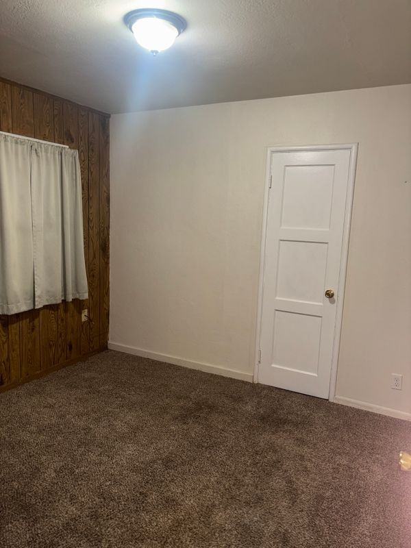 1247 148th Ave - Photo 5 of 7