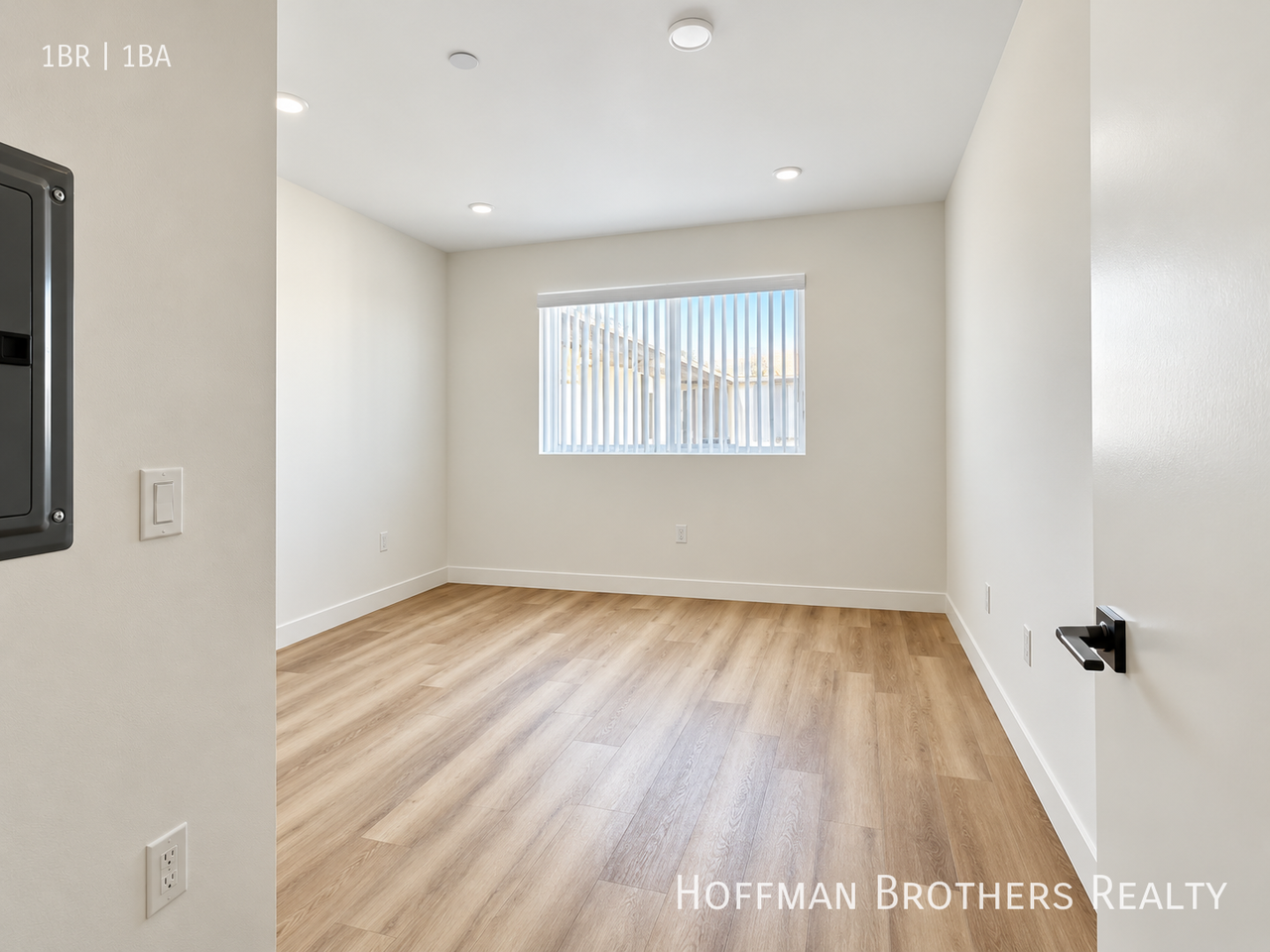 14825 Delano Property - Photo 3 of 19