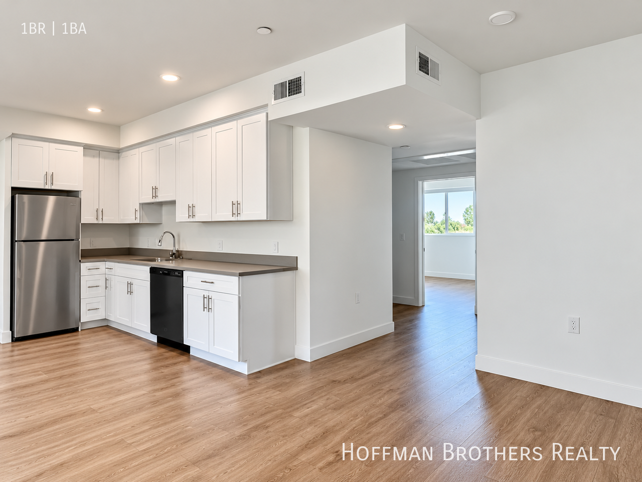 14825 Delano Property - Photo 6 of 19