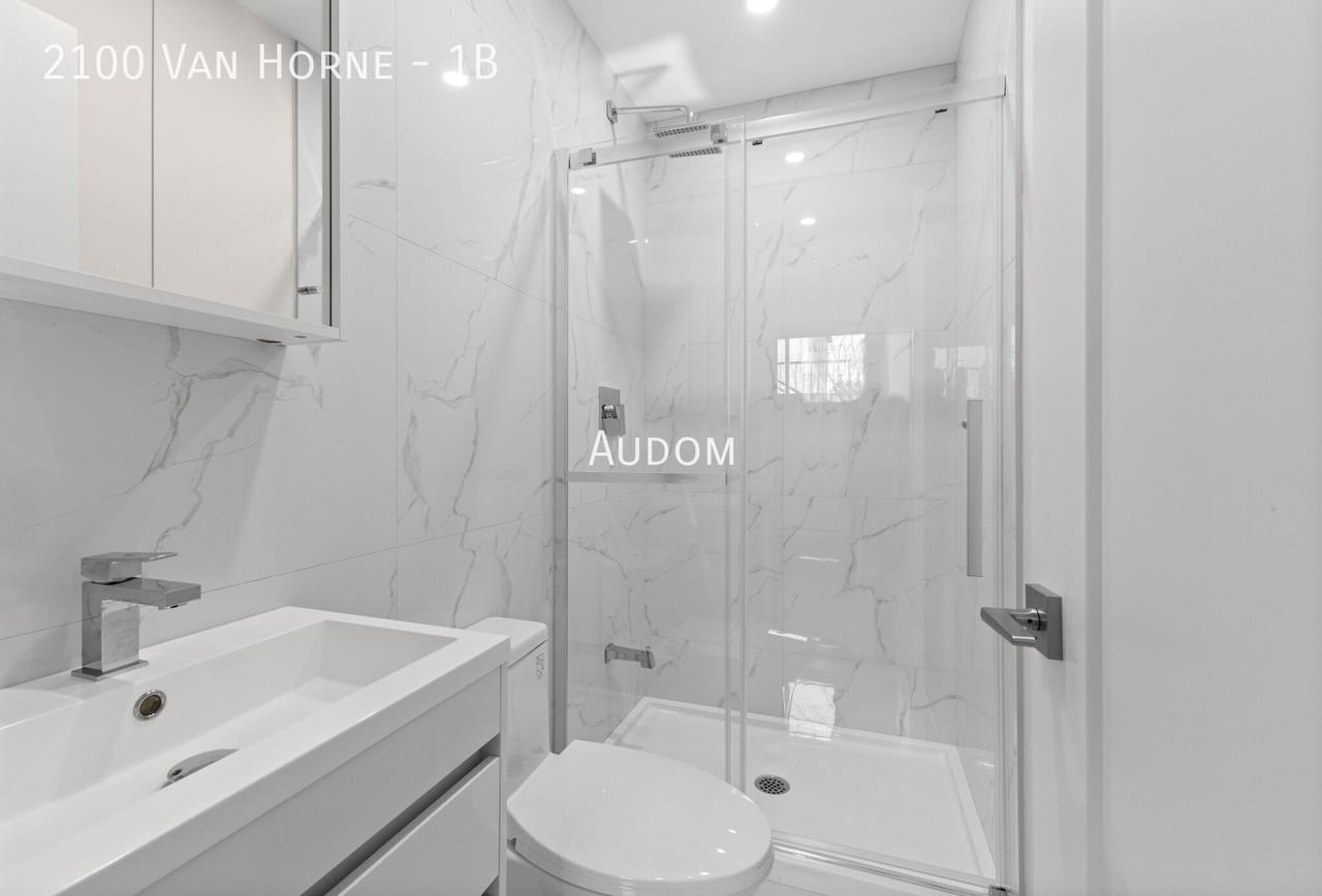 2100 Van Horne - Photo 4 of 24