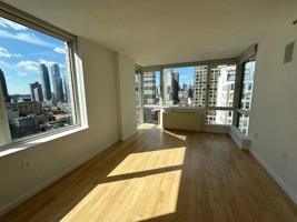 featured image of 350 West 37th Street #14H