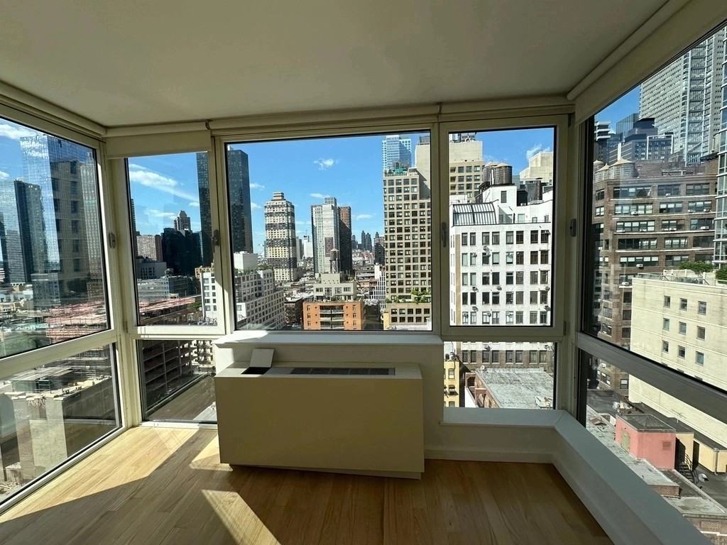 350 West 37th Street #14H - Photo 2 of 13