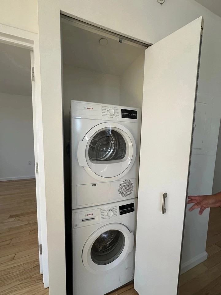 350 West 37th Street #14H - Photo 6 of 13