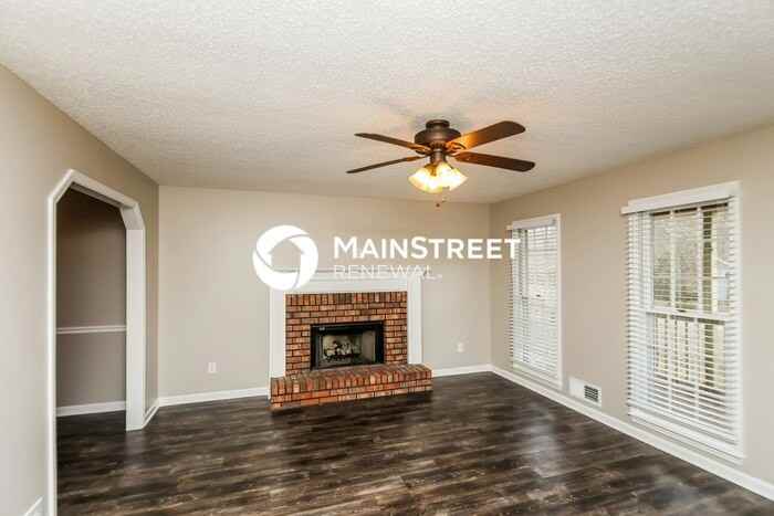 191 Stratford Dr - Photo 3 of 18