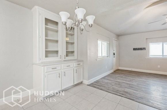 5117 Deborah Ln - Photo 4 of 15