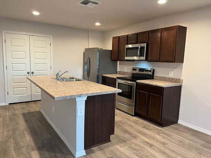 13120 Candace Way #13120 - Photo 7 of 26