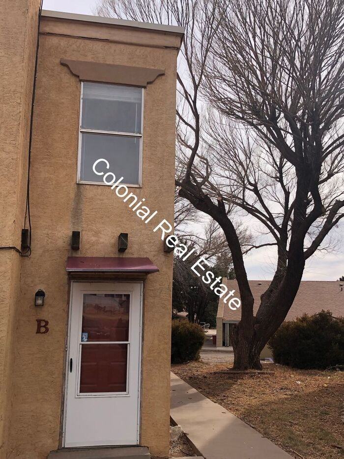 303 Innsdale Ter #B - Photo 2 of 16