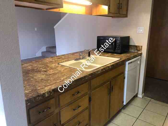 303 Innsdale Ter #B - Photo 5 of 16