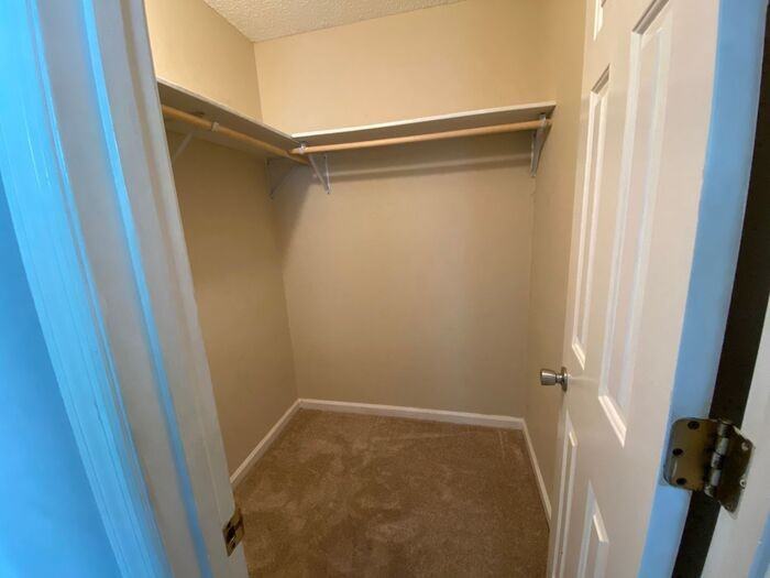 323 Sunny Acre Dr - Photo 3 of 34