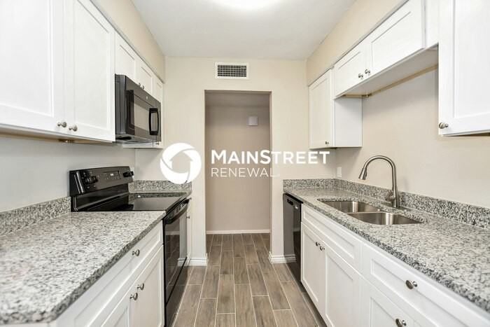 1559 Willowbrook St - Photo 7 of 16
