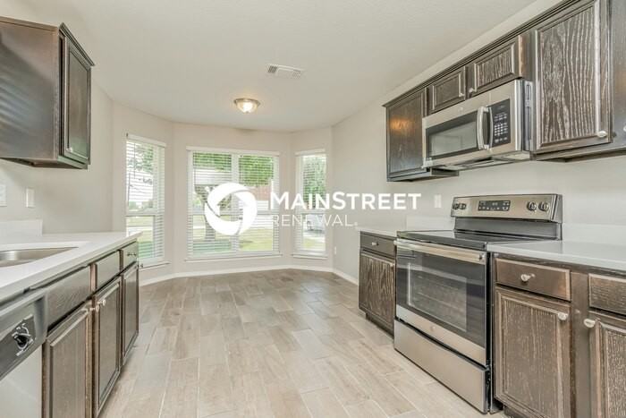 934 Simon Dr - Photo 6 of 16