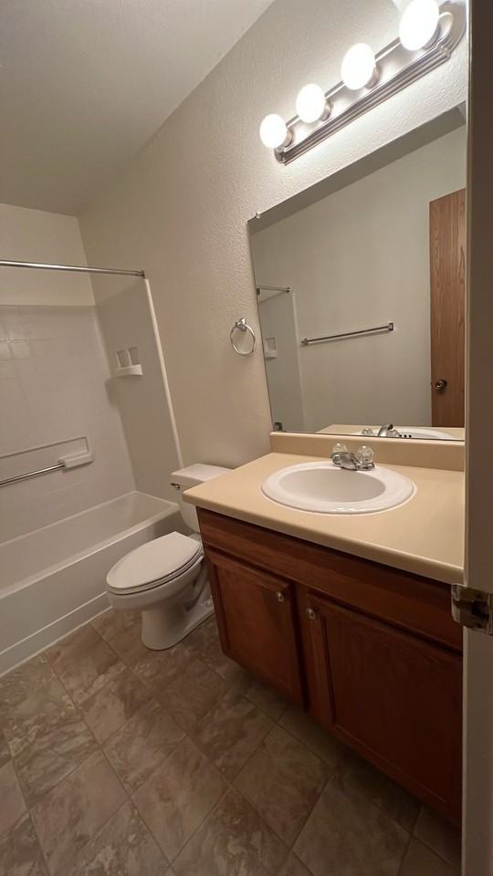 285 Dunn Ct - Photo 6 of 9
