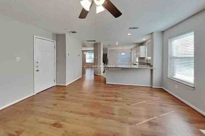 12607 Clabury Ct - Photo 7 of 23