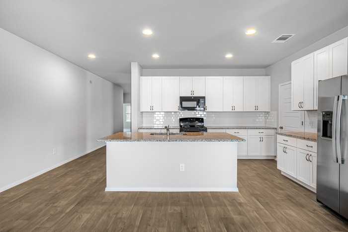 1261 Teychas Dr - Photo 3 of 17