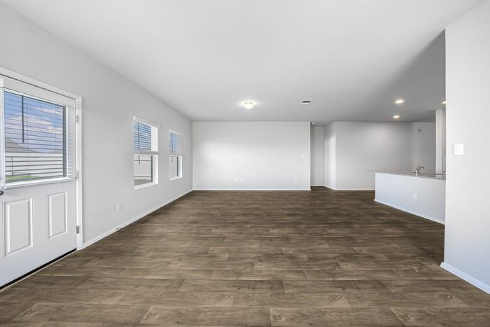 1261 Teychas Dr - Photo 5 of 17