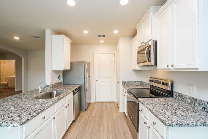 25318 Shadowdale Dr - Photo 3 of 18