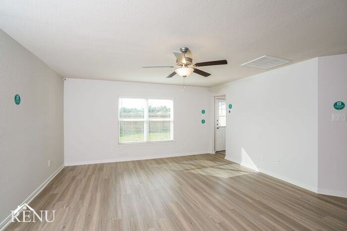 25318 Shadowdale Dr - Photo 5 of 18