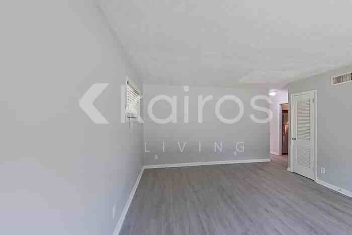 1008 Woodburn Dr - Photo 7 of 24