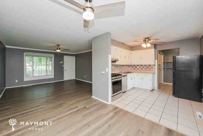6191 Mark Dr - Photo 5 of 12