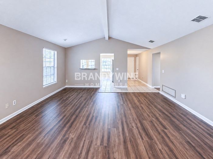 8077 Springtree Rd - Photo 5 of 20