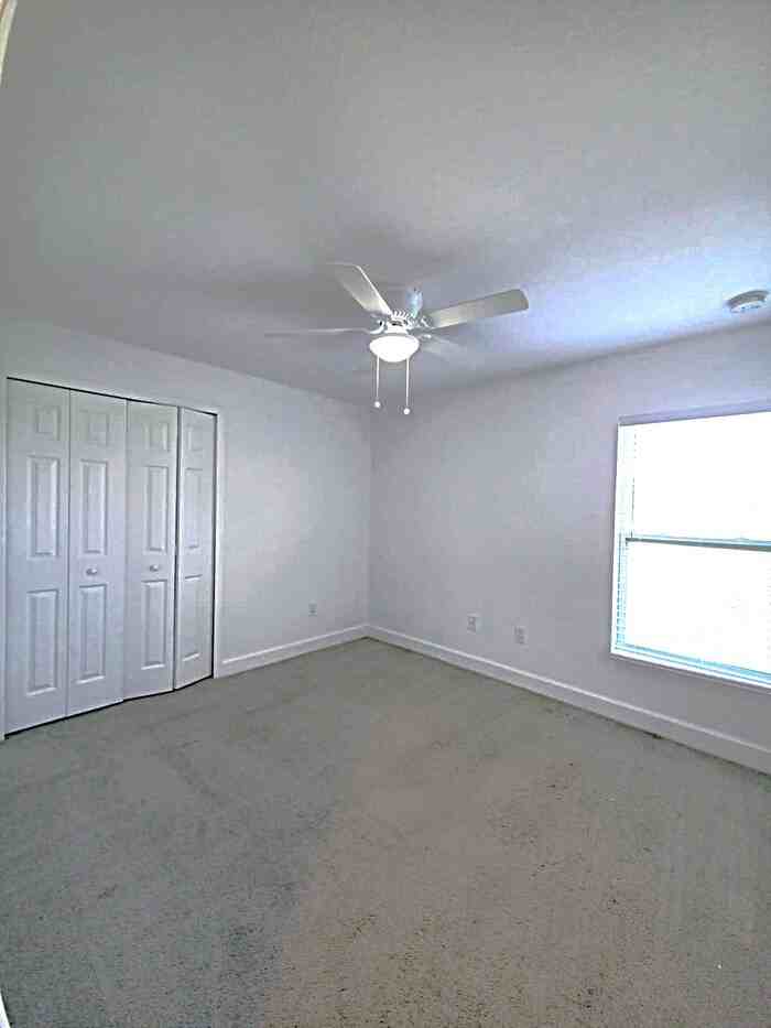 3614 Nw 43rd St - Photo 6 of 15