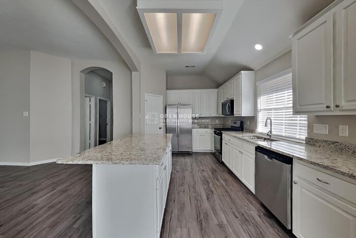 2606 Spring Chase Dr - Photo 6 of 20