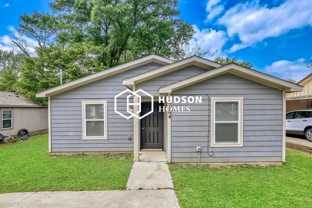 2304 N Glass Ave - Photo 1 of 1
