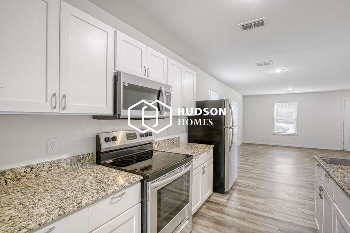 3105 W Rose St - Photo 6 of 14