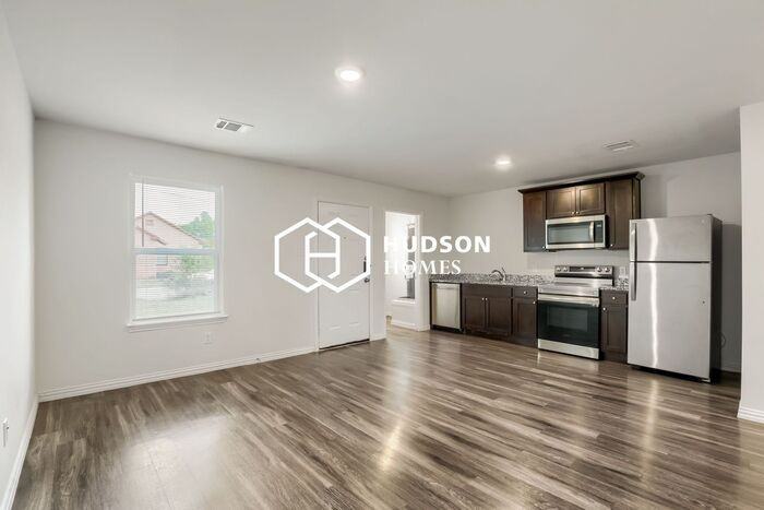 803 W French Ave #B - Photo 5 of 14