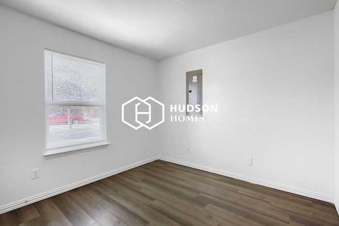 2708 Birmingham Ave - Photo 7 of 14