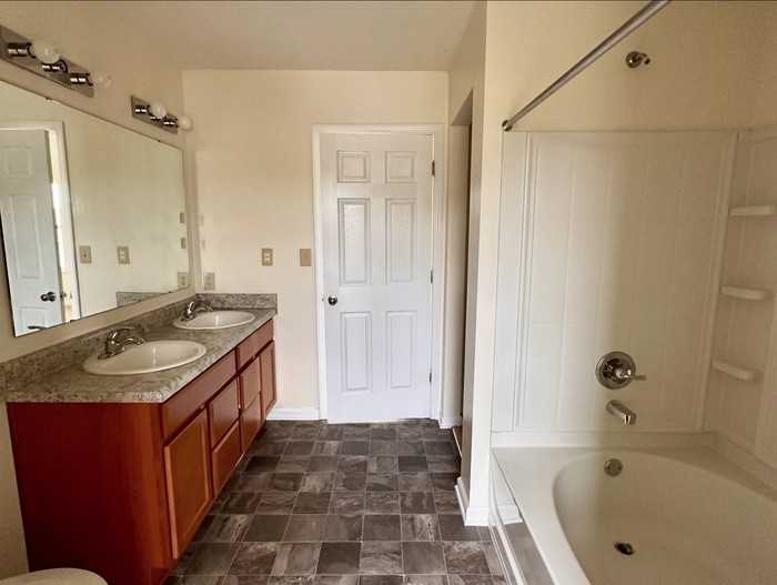 7511 Heben Dr - Photo 6 of 28