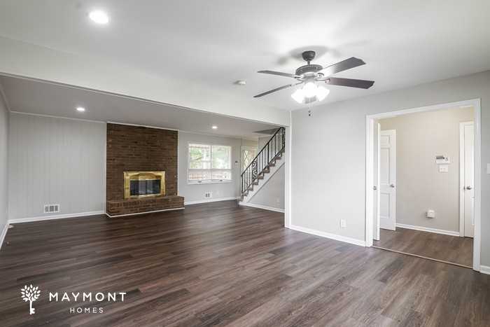 841 Worchester Ct - Photo 2 of 10