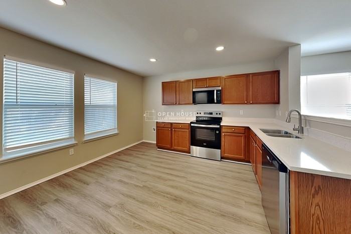 4629 Pangolin Dr - Photo 7 of 20