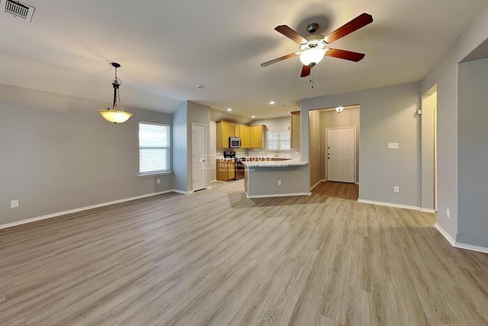 4604 Fern Valley Dr - Photo 4 of 20
