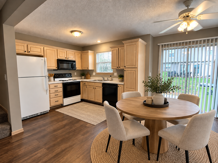 904 Garden Way - Photo 2 of 22