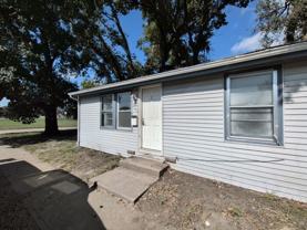 940 Ne Poplar St - Photo 1 of 1