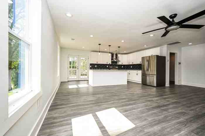 524 Emily Pl Nw - Photo 3 of 15