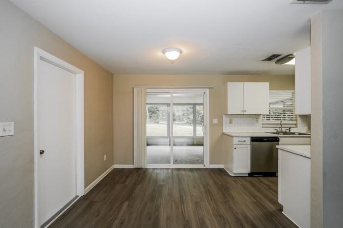 10314 N Elkcam Blvd - Photo 5 of 15