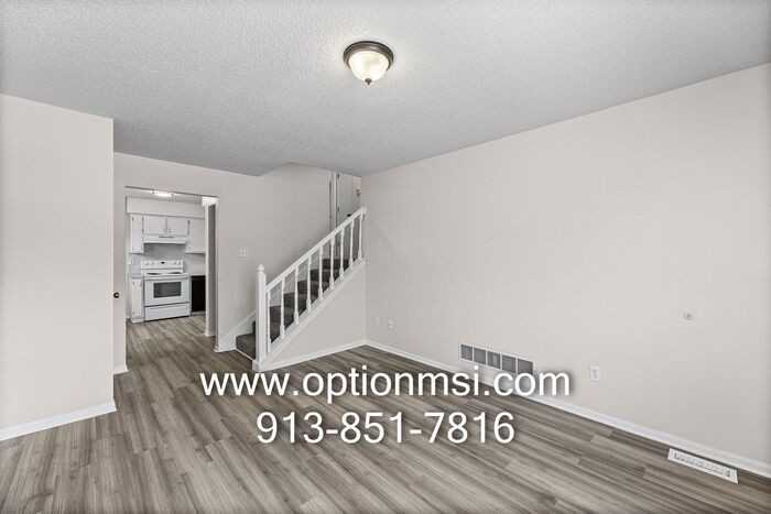 12808 S Arapaho Dr - Photo 4 of 27