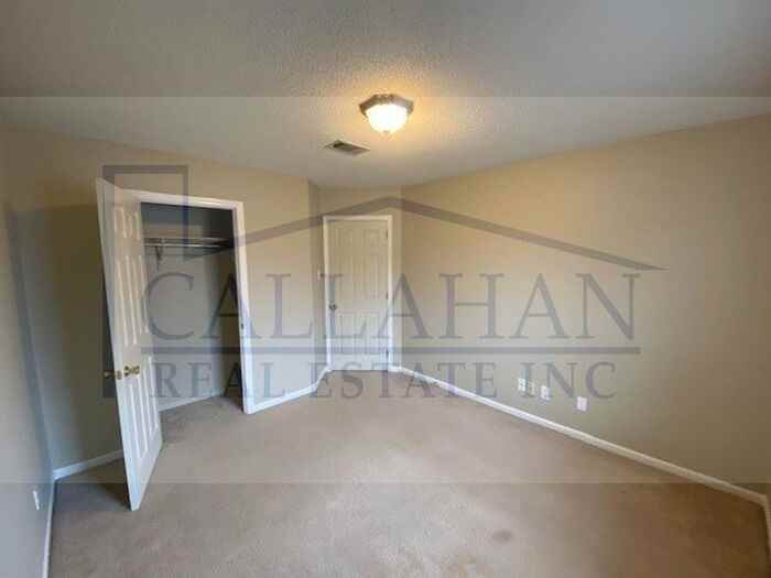 32 Hamilton Park Dr - Photo 3 of 23