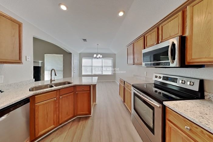 908 Chestnut Ave - Photo 7 of 21
