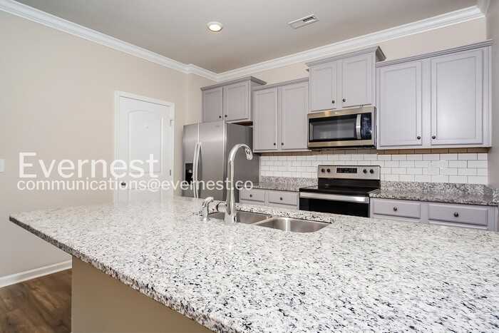 15003 Westmead Ln - Photo 6 of 21