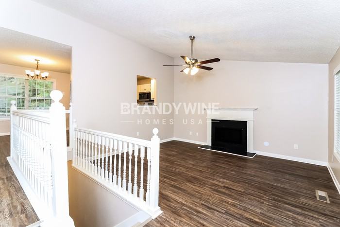 48 Gina Ct - Photo 5 of 23