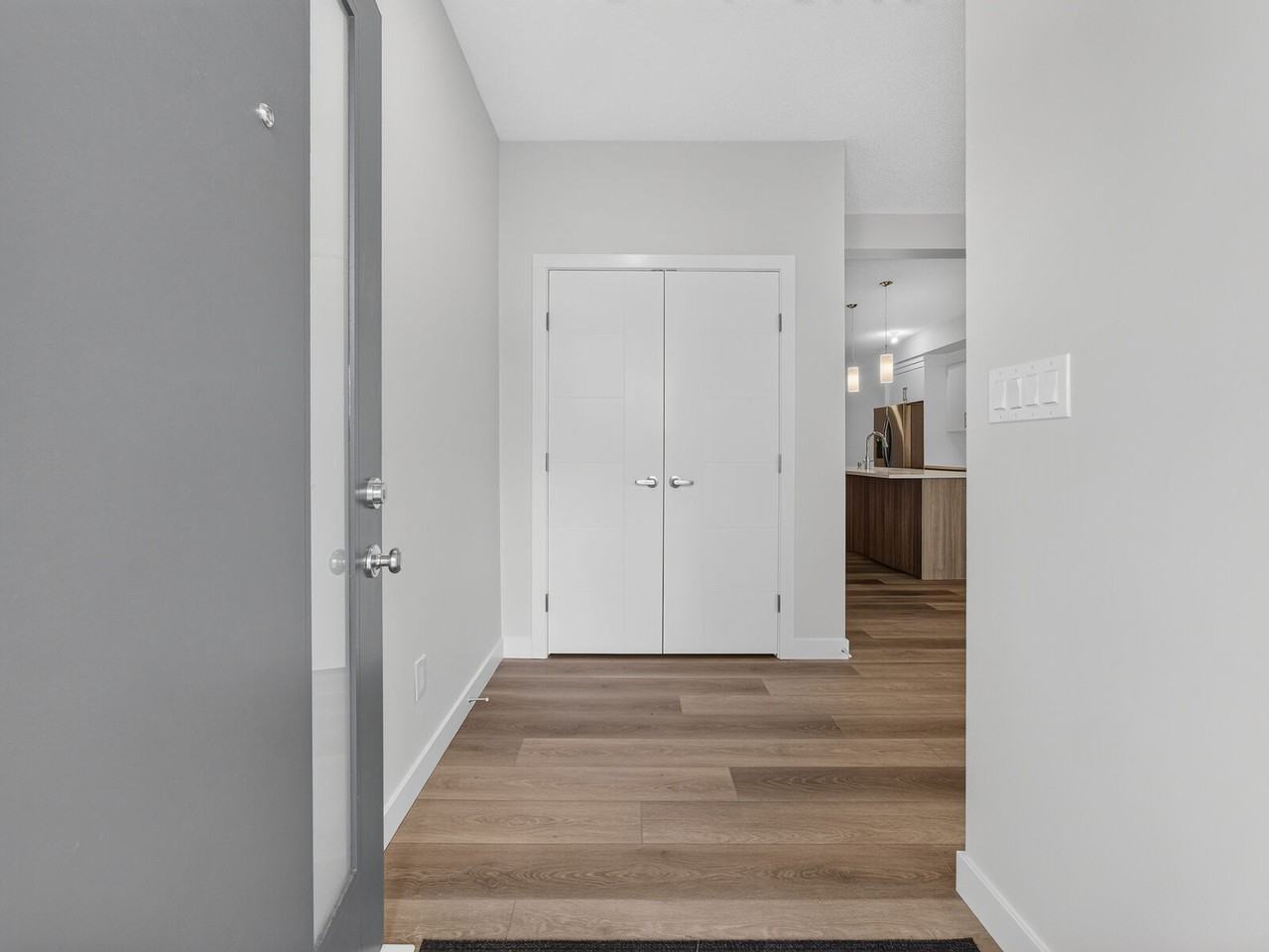 1081 Berg Pl - Photo 2 of 50