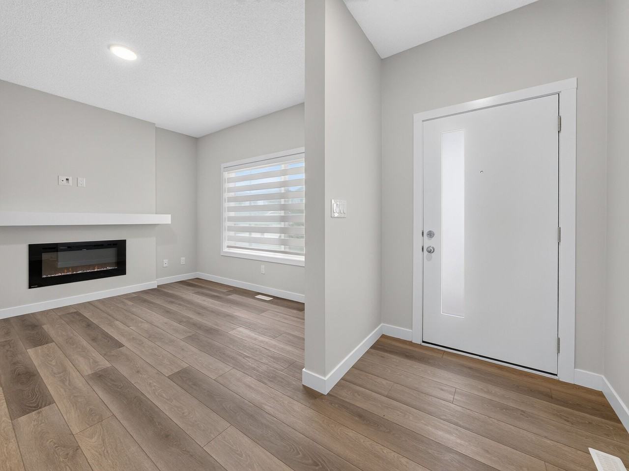 1081 Berg Pl - Photo 3 of 50