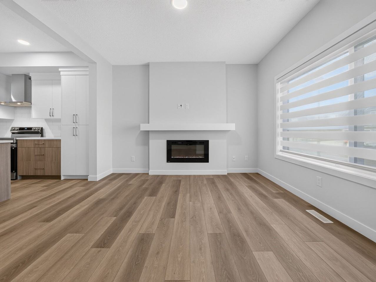 1081 Berg Pl - Photo 4 of 50