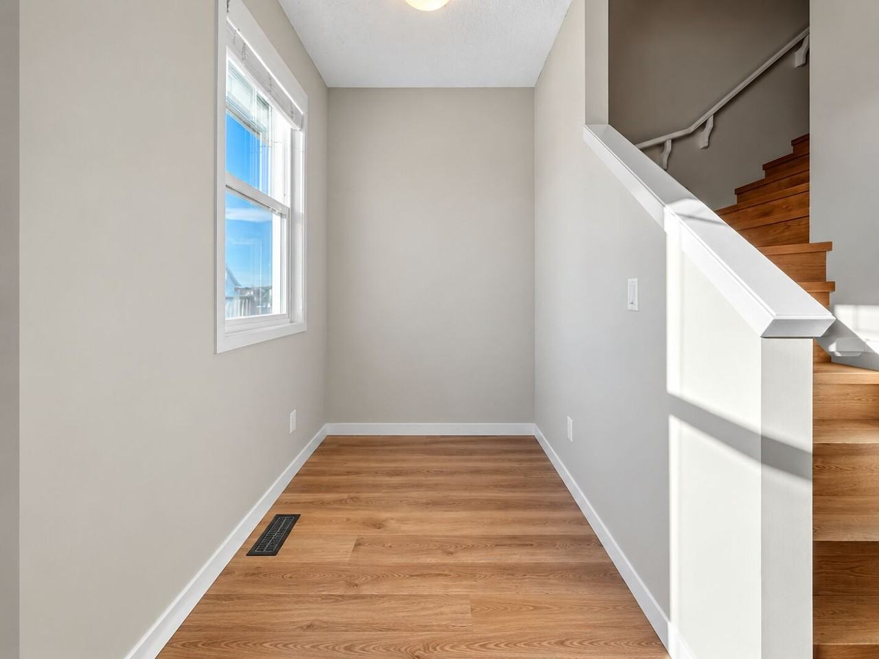209 New Brighton Walk Se - Photo 3 of 9