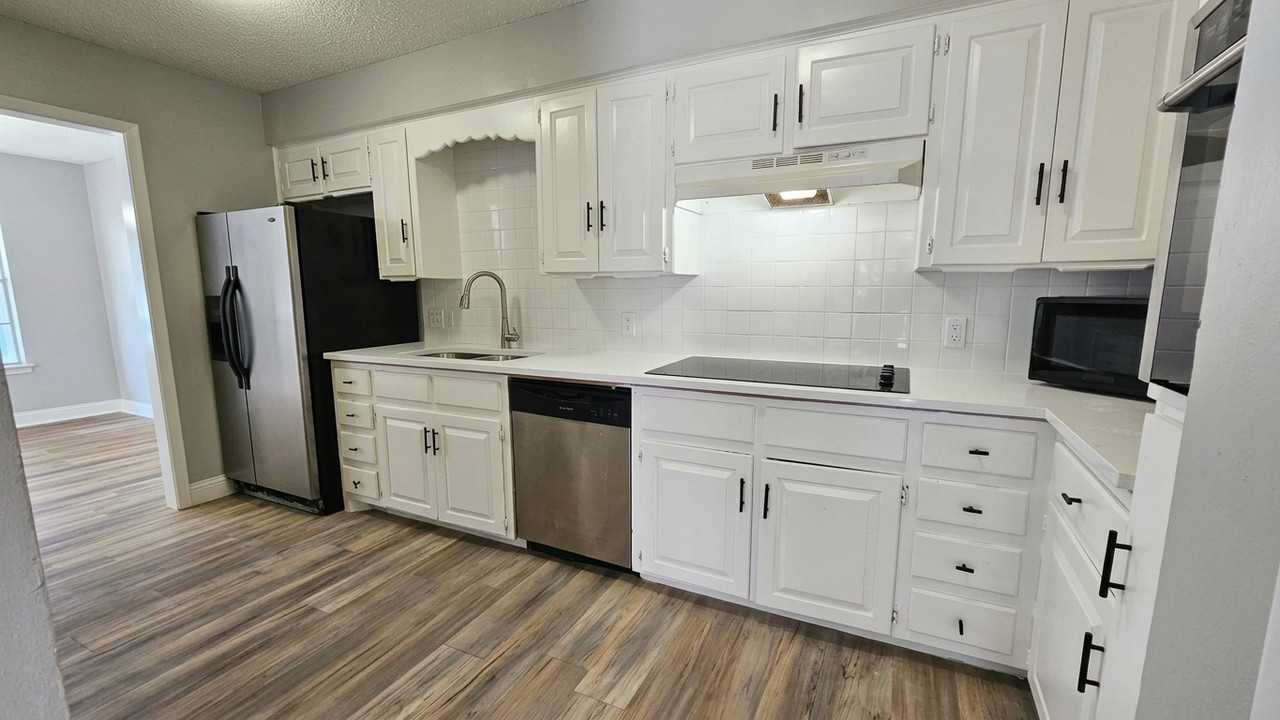 14372 Haymeadow Cir #NA - Photo 7 of 24
