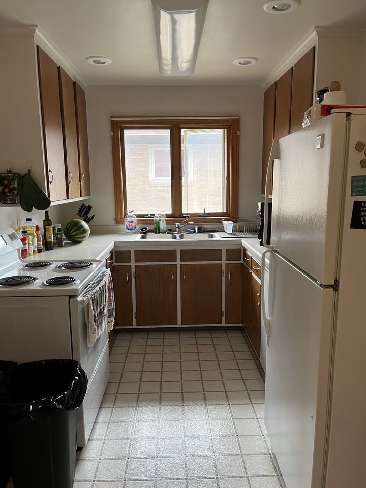 1814 Helene Pkwy #4 - Photo 2 of 6